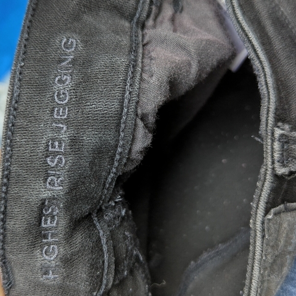 AMERICAN Eagle highest rise black jegging sz 0 short - Picture 9 of 10